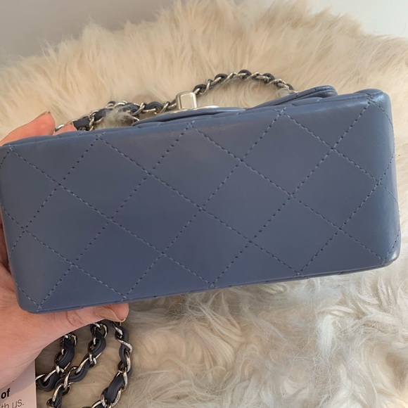 Chanel Square Mini - Picture 7 of 15